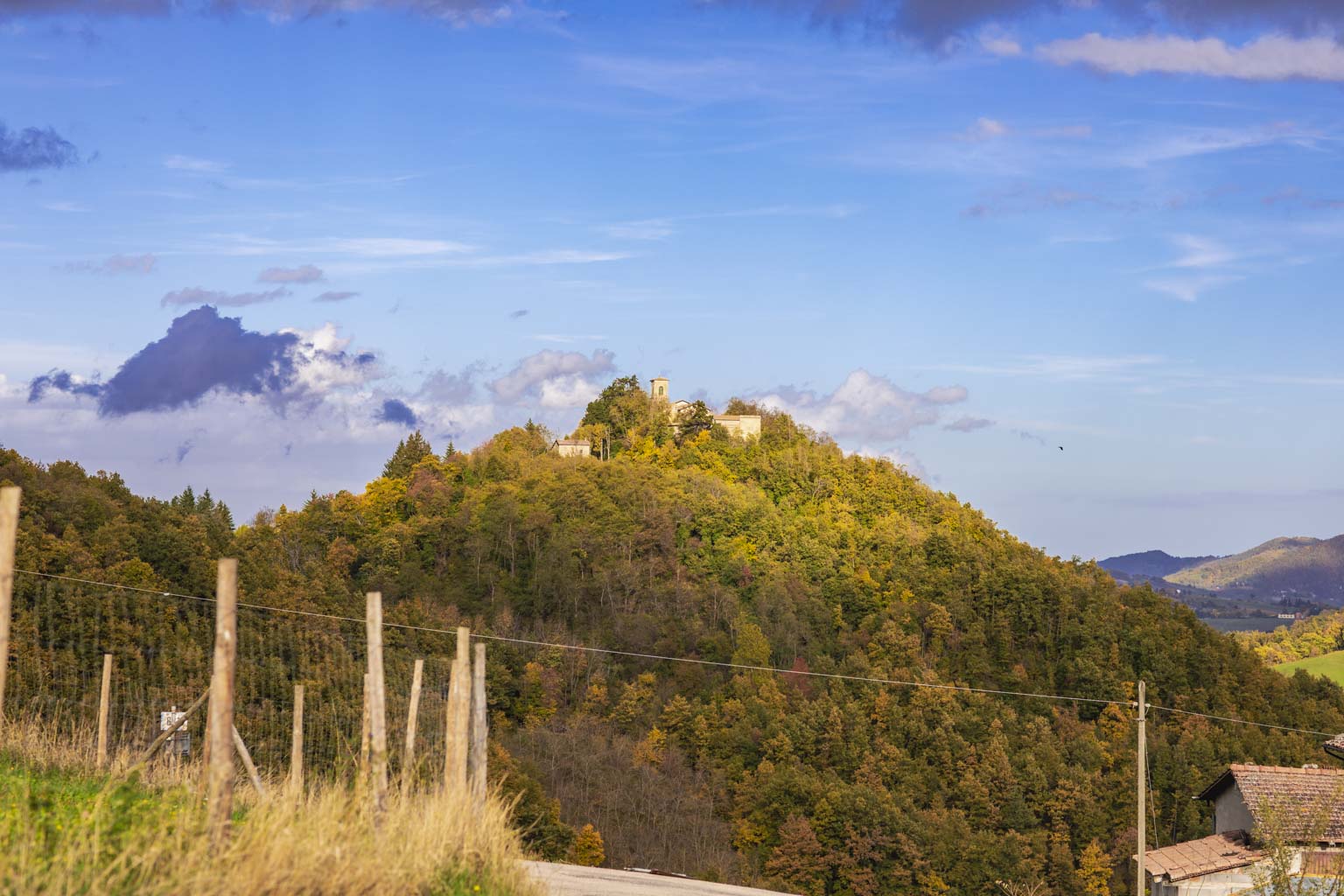 Panorama #1 — il castello di Montetortore